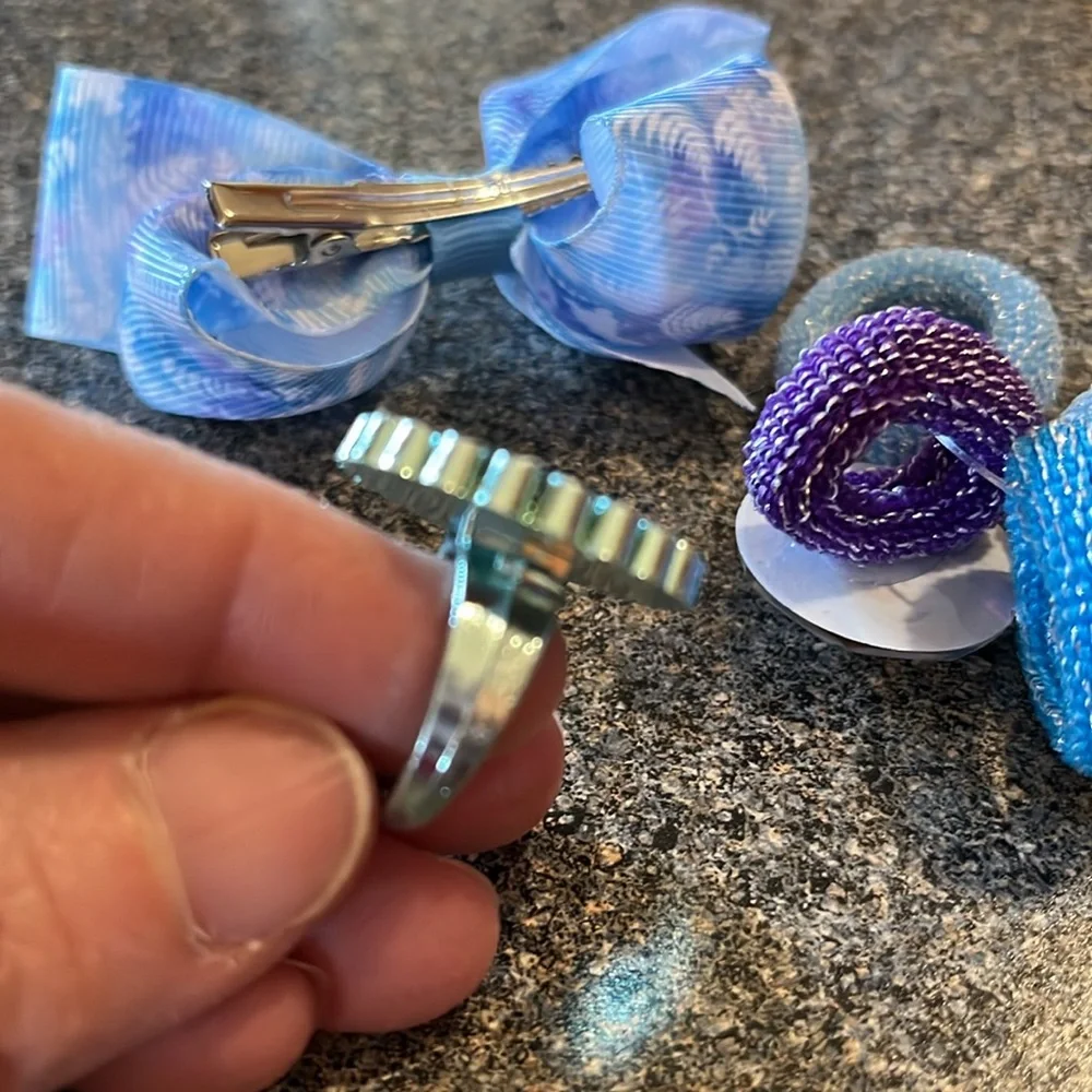 🌻 5/$15 Disney Frozen hair bundle NWOT